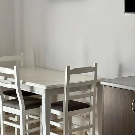 Apartament Klajdi