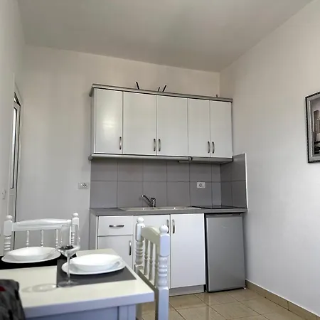 Klajdi Apartament Saranda