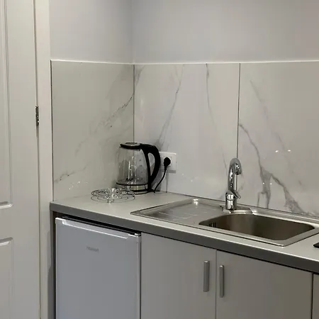 Klajdi Apartamento *