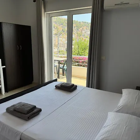 Apartament Klajdi Saranda